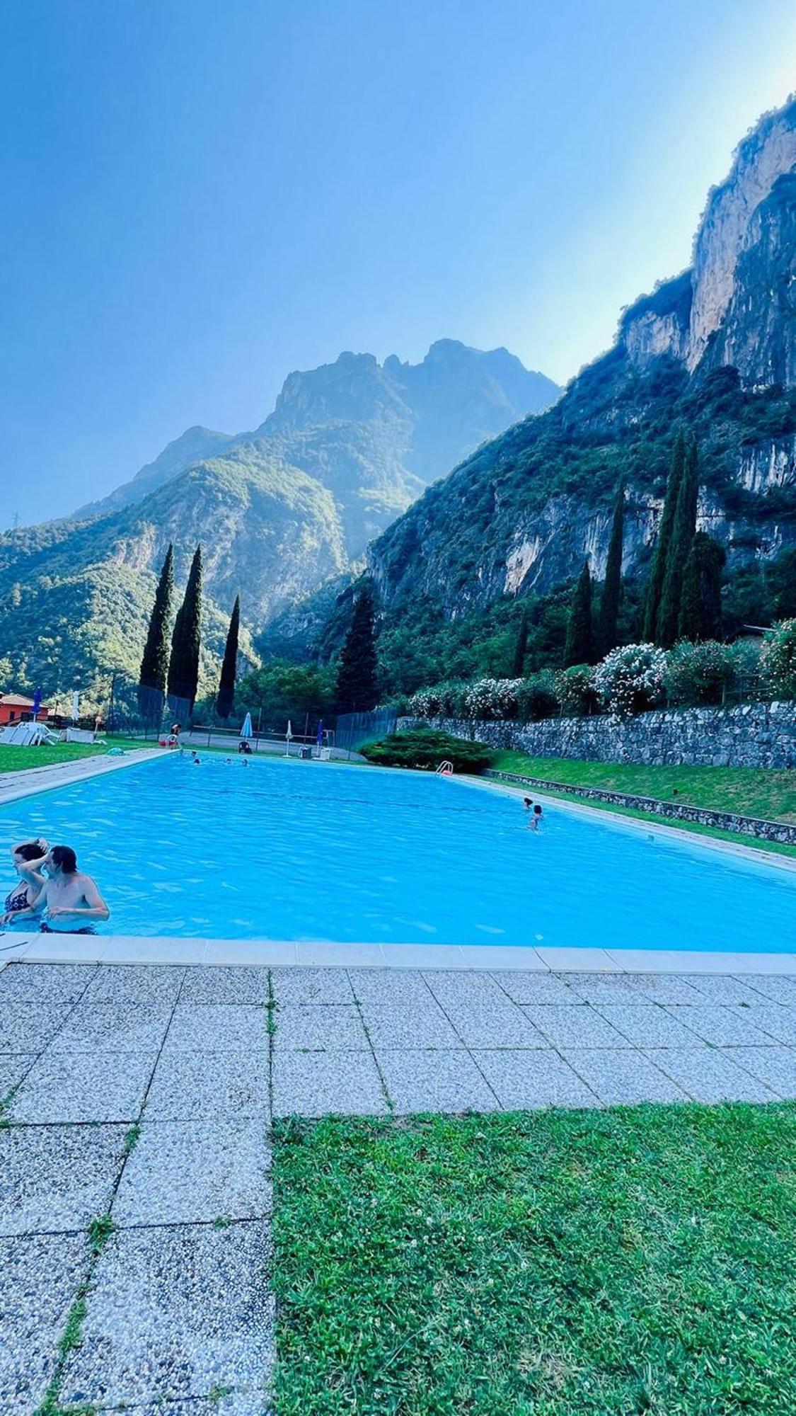 Casa Sara With Swimming Pool Lägenhet Riva del Garda Exteriör bild